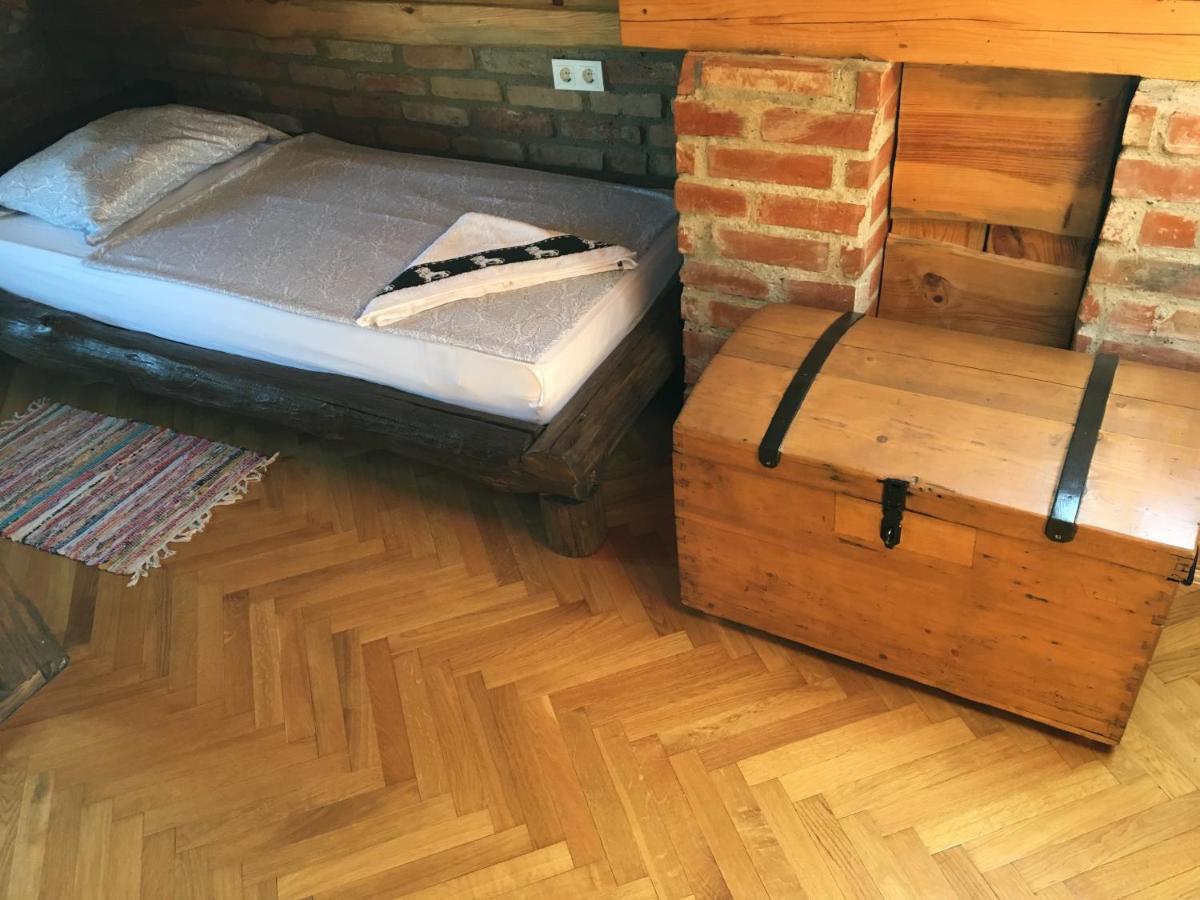 Matanovi Dvori Villa Slavonski Brod Eksteriør billede