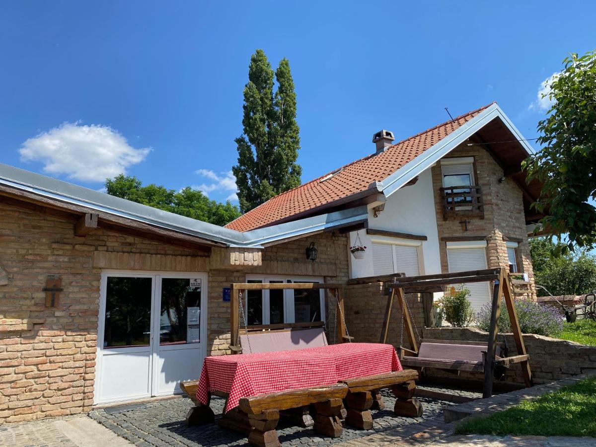 Matanovi Dvori Villa Slavonski Brod Eksteriør billede
