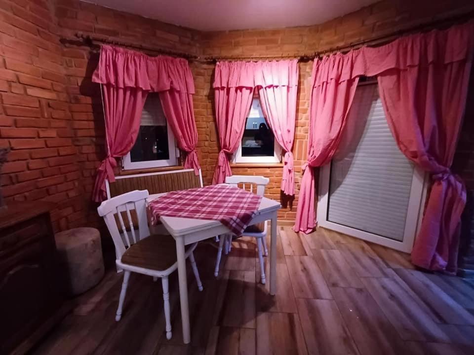 Matanovi Dvori Villa Slavonski Brod Eksteriør billede