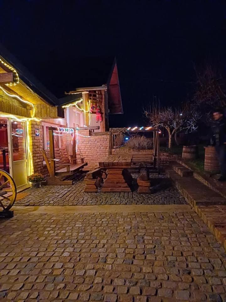Matanovi Dvori Villa Slavonski Brod Eksteriør billede