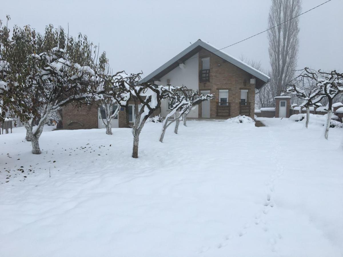 Matanovi Dvori Villa Slavonski Brod Eksteriør billede