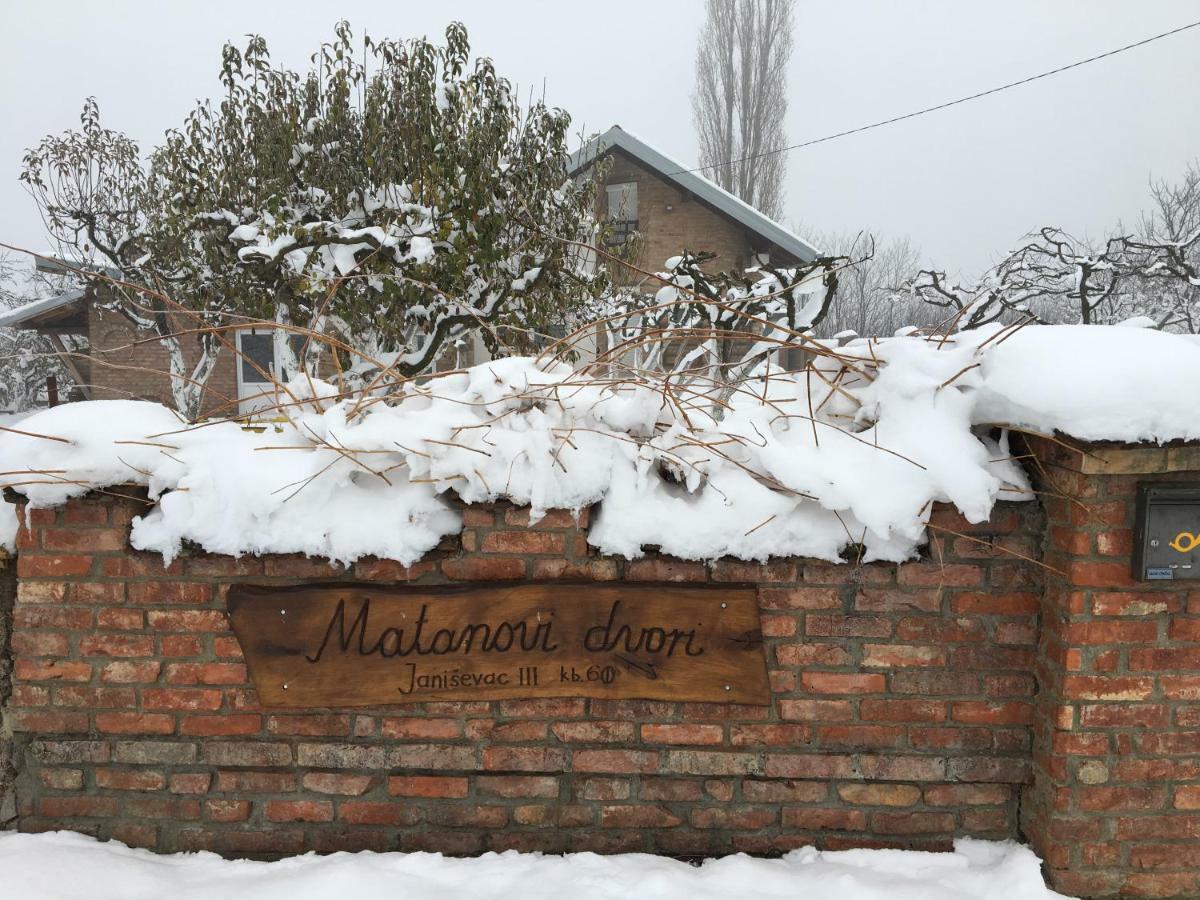 Matanovi Dvori Villa Slavonski Brod Eksteriør billede